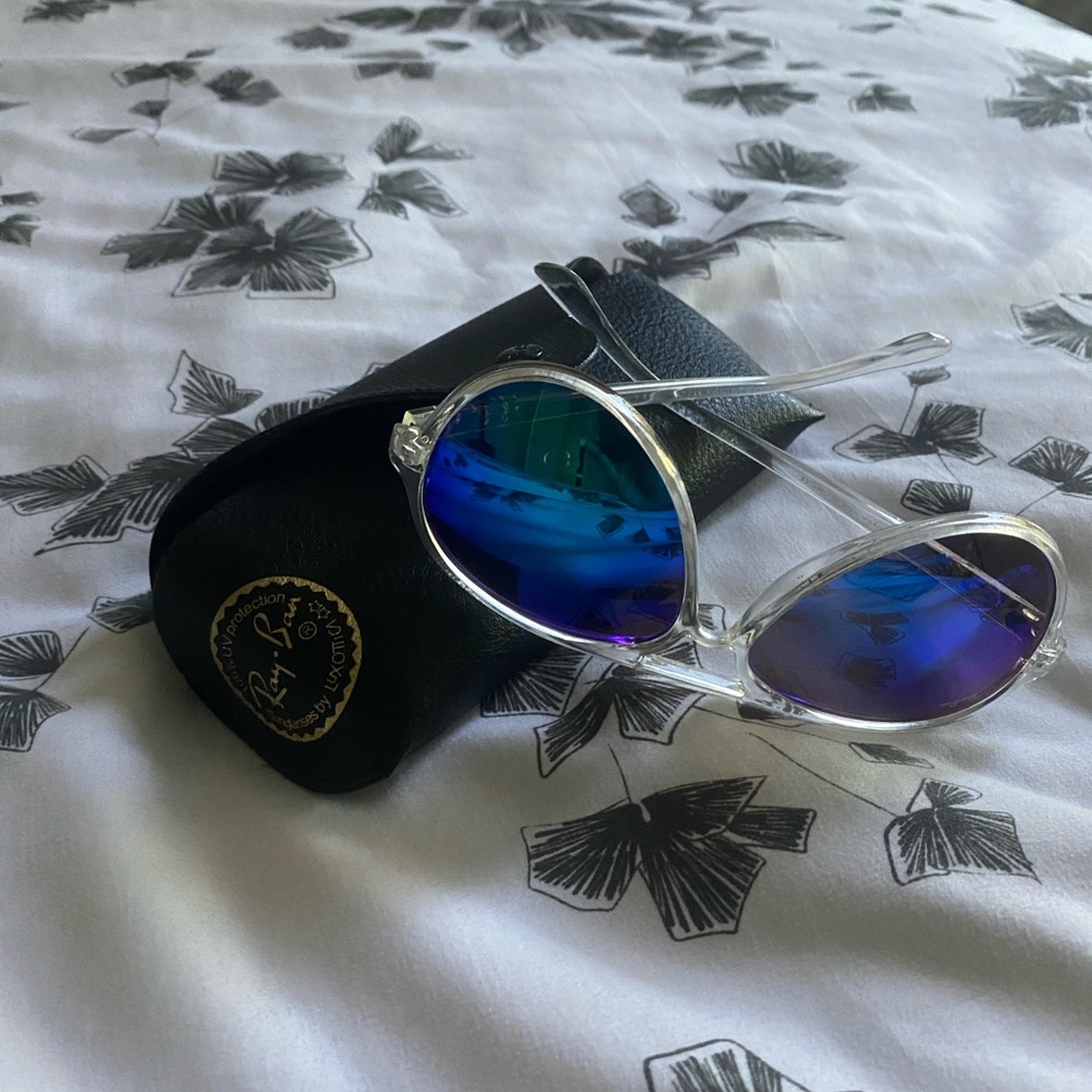 Ray-ban Matte Transparent w/ Blue mirror.